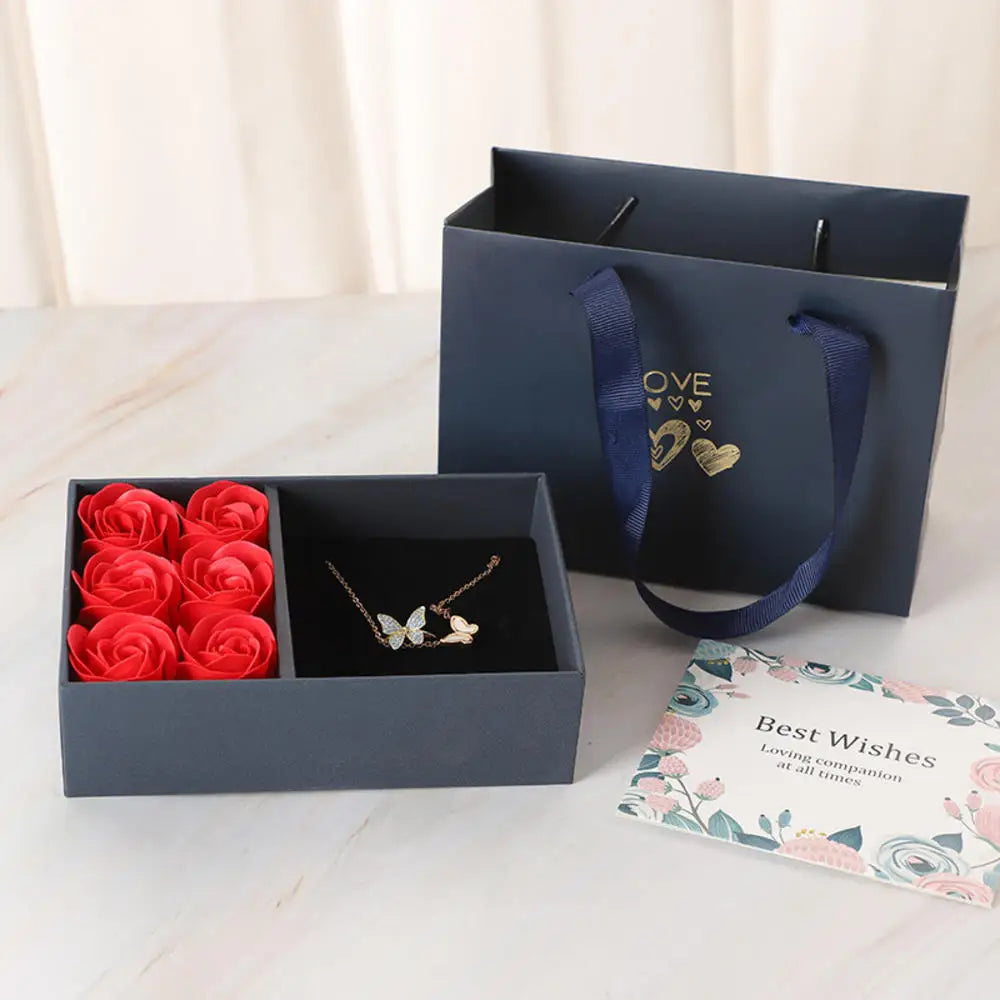 🎁 Jewelry Box with Roses