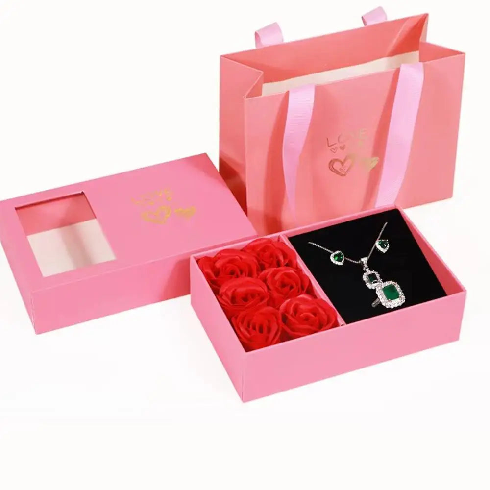 🎁 Jewelry Box with Roses